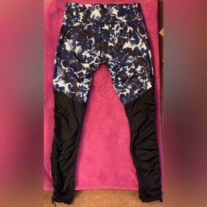 Fabletics Black Blue Floral with ruched bottom legs pants